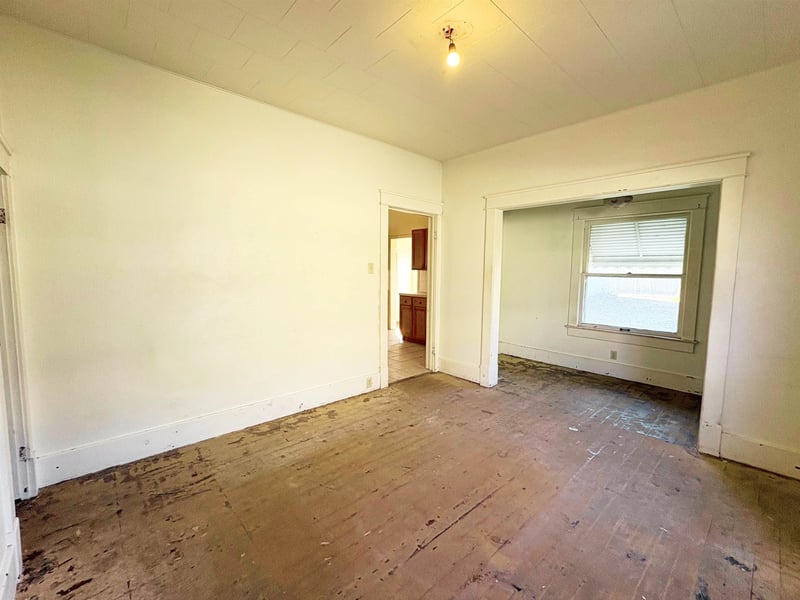 811 D St, Arkansas City, KS 67005