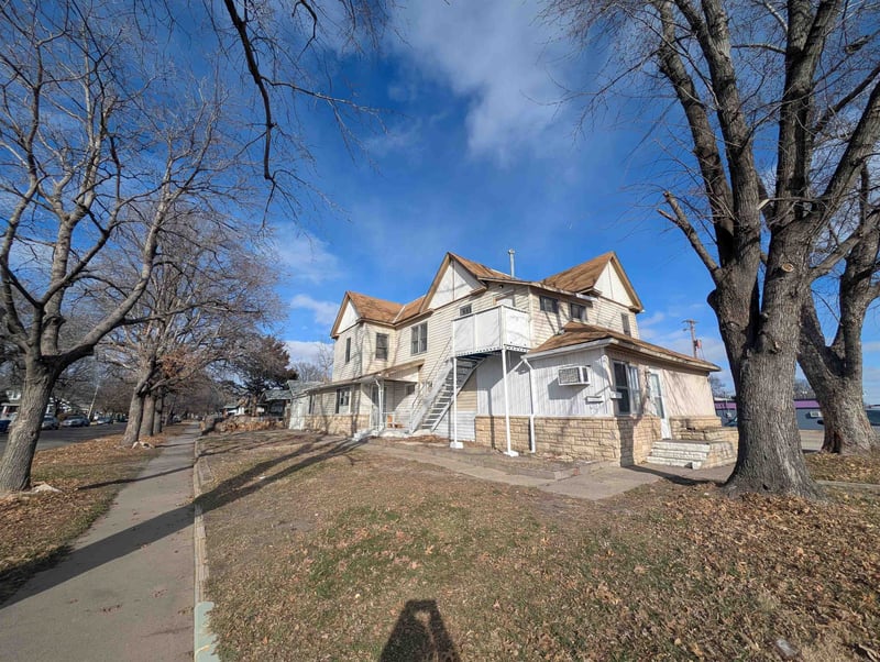 220-224 Harry St, Wichita, KS 67213