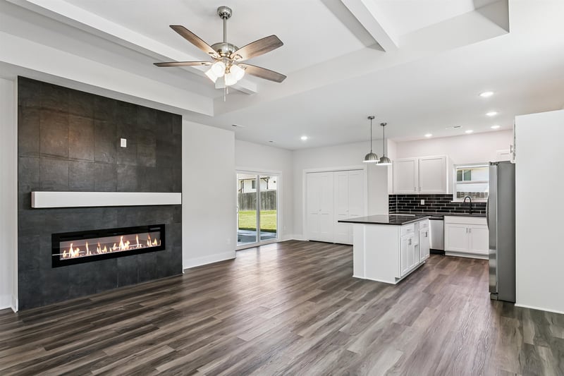 8968 Forbes Cir, Bel Aire, KS 67226