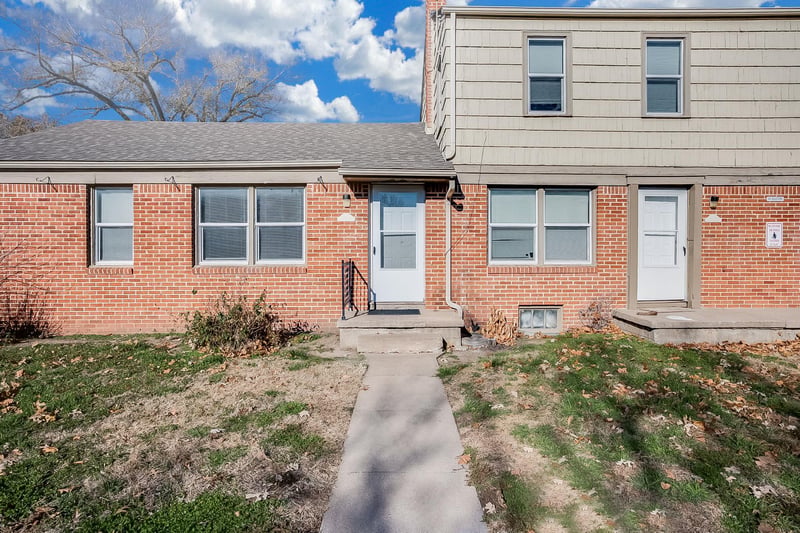 2801 Harry St, Wichita, KS 67211