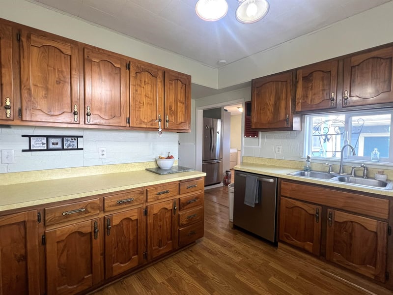 601 N Stricklers Ave, Delphos, KS 67436