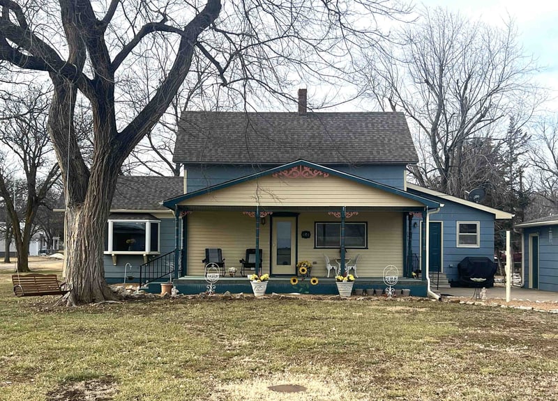 601 N Stricklers Ave, Delphos, KS 67436