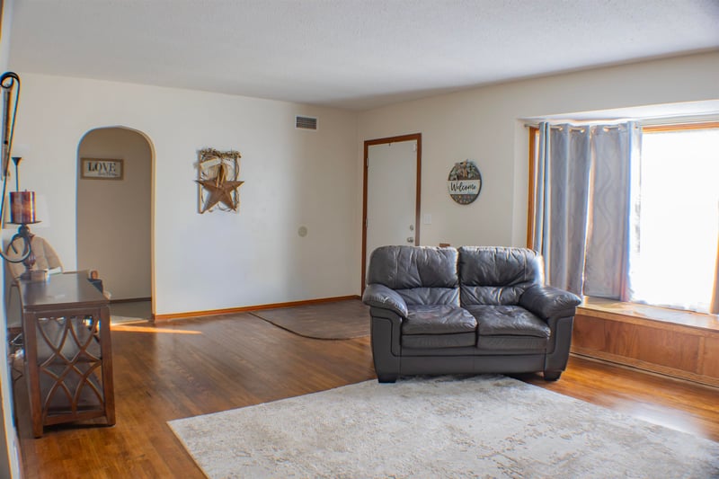 234 W E Ave, Kingman, KS 67068