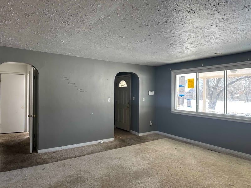 1902 Roosevelt St, Wichita, KS 67218