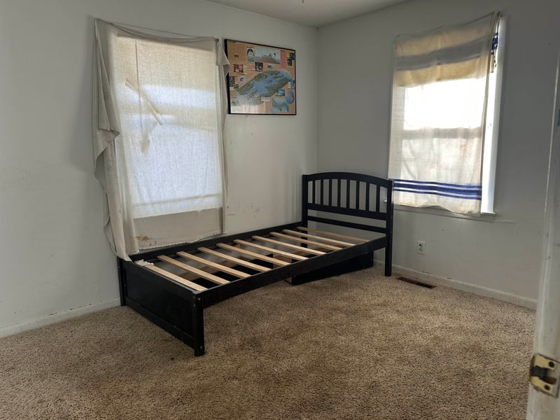 1902 Roosevelt St, Wichita, KS 67218
