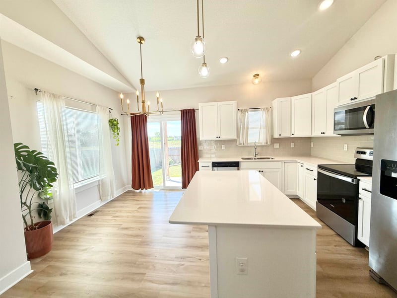 5036 Saint Paul St, Wichita, KS 67217-4009