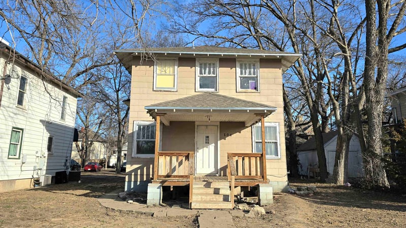 106 West Pl, Salina, KS 67401