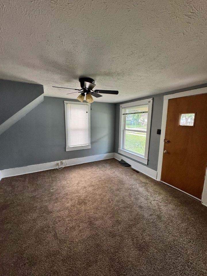 505 9th St, Concordia, KS 66901