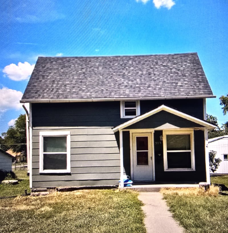 505 9th St, Concordia, KS 66901