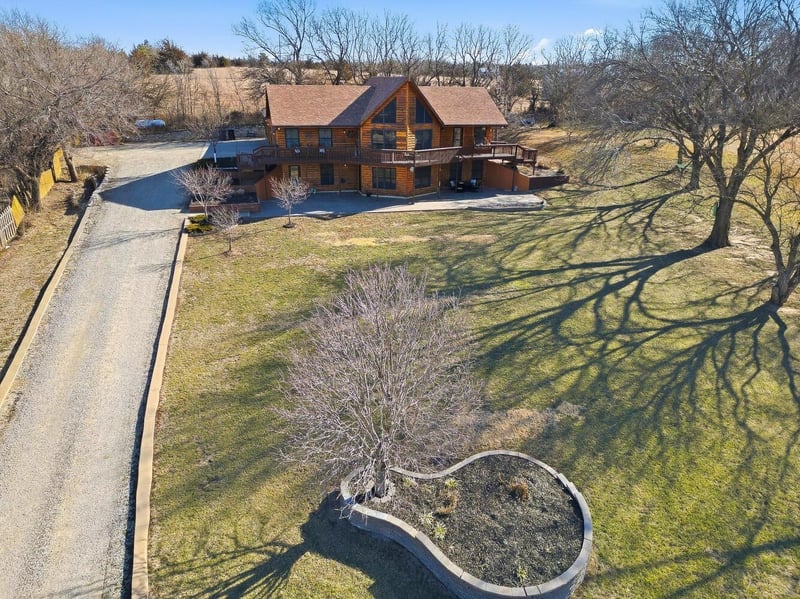 4326 Turner Ln, Salina, KS 67401