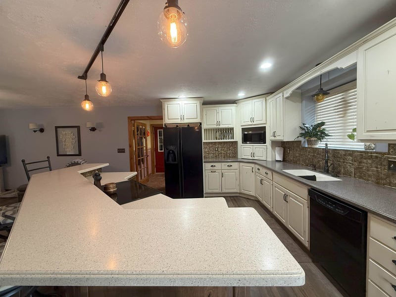 4412 Turner Ln, Salina, KS 67401
