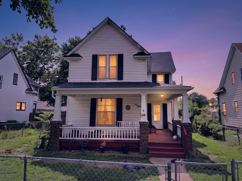 211 Allison St, Newton, KS 67114