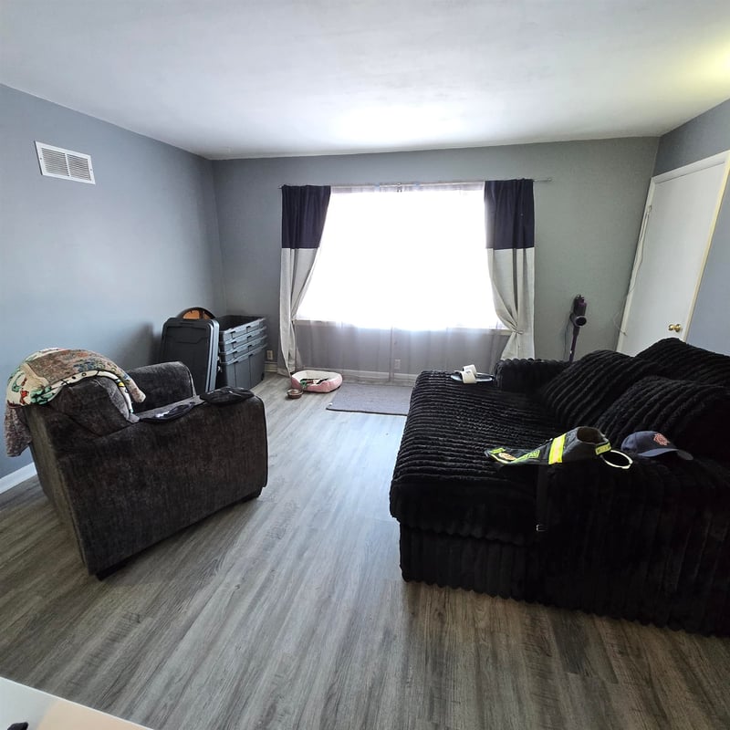 149 E 1st St, Assaria, KS 67416