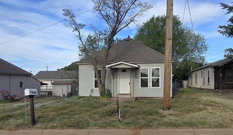 505 Adams St, Medicine Lodge, KS 67104