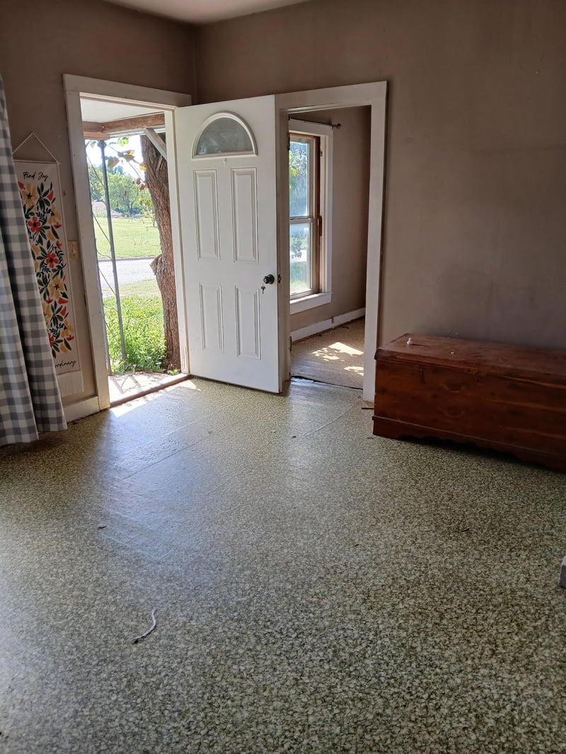 505 Adams St, Medicine Lodge, KS 67104