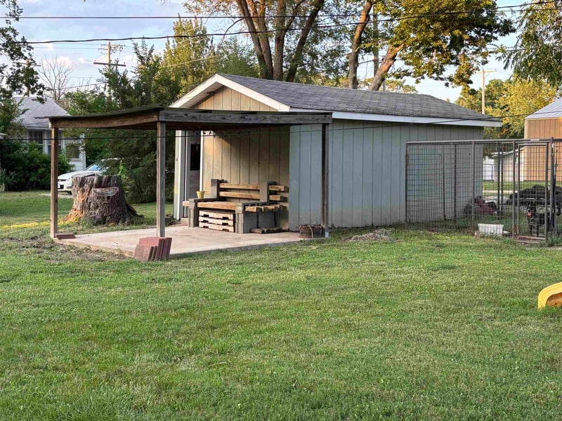 422 N Lincoln St, Marion, KS 66861