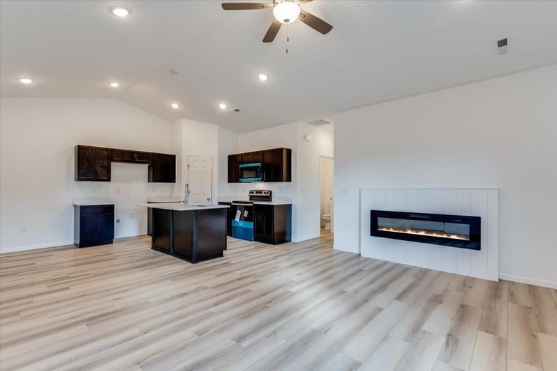 2401 Wheatland Ct, Wichita, KS 67235