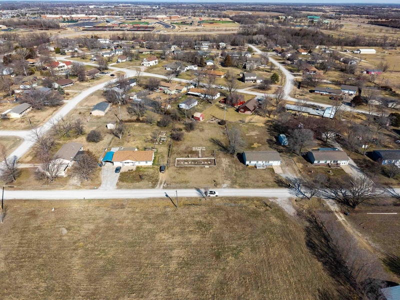 1108 E Concord Rd, Andover, KS 67002