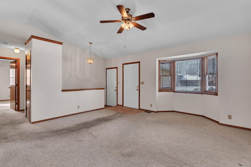 2310 S Fieldcrest St, Wichita, KS 67209