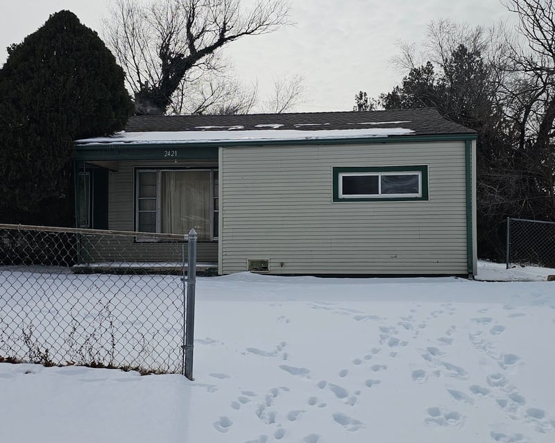 2421 E 22nd St N, Wichita, KS 67219