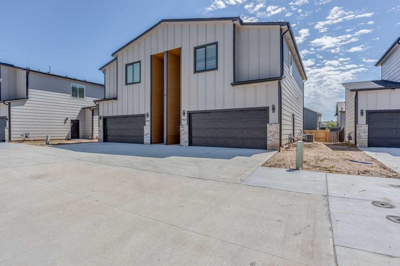 8423 Tyler Ct, Wichita, KS 67205