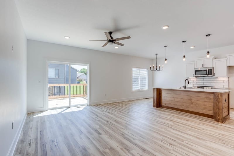 8423 Tyler Ct, Wichita, KS 67205
