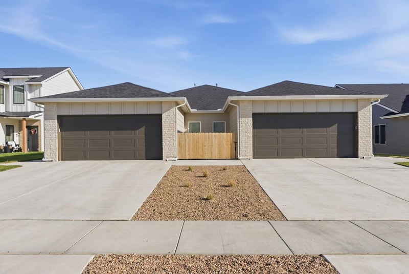3857 Longleaf St, Wichita, KS 67205