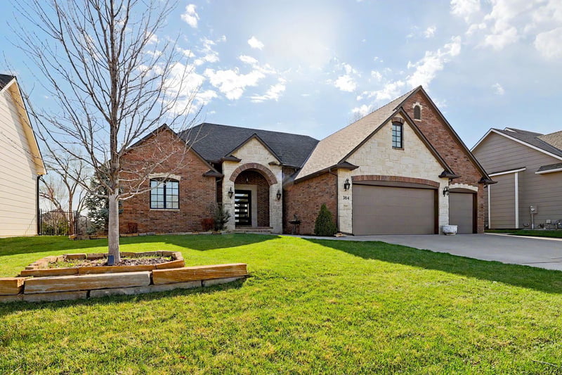 3814 N Lily, Maize, KS 67101
