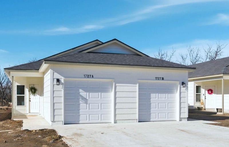 1725 Main St, Rose Hill, KS 67133