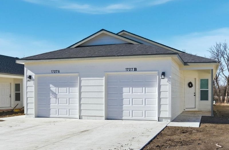 1727 Main St, Rose Hill, KS 67133