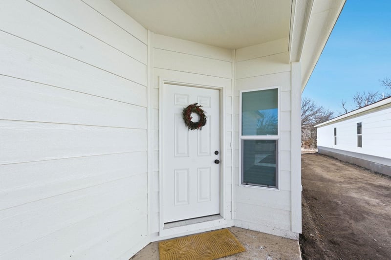 1727 Main St, Rose Hill, KS 67133
