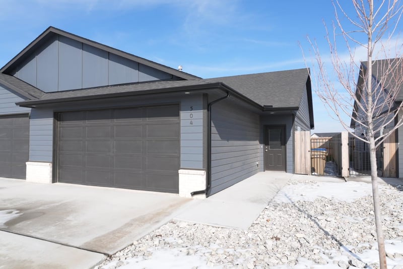 504 Hayes St, Valley Center, KS 67147