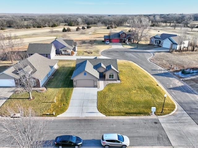 4426 Niblick Dr, Winfield, KS 67156