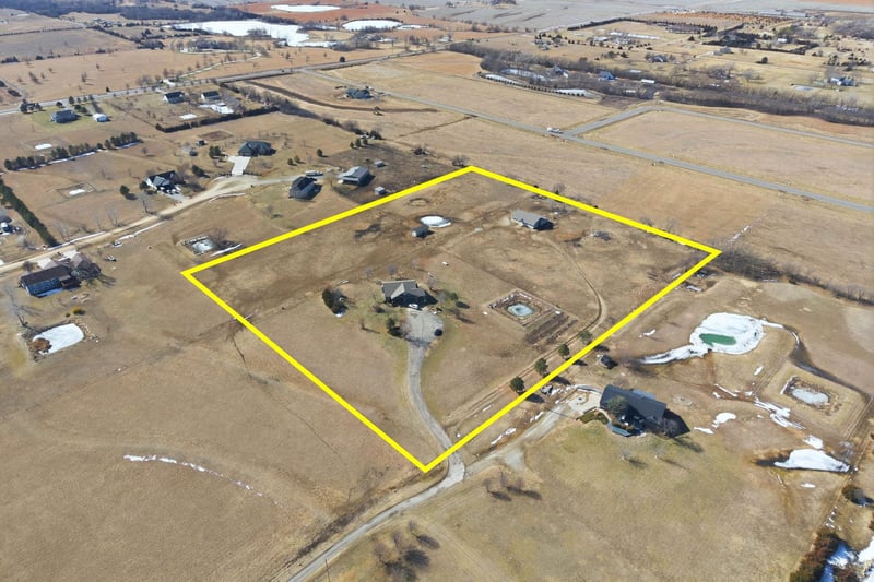 4529 Webb Rd, Derby, KS 67037