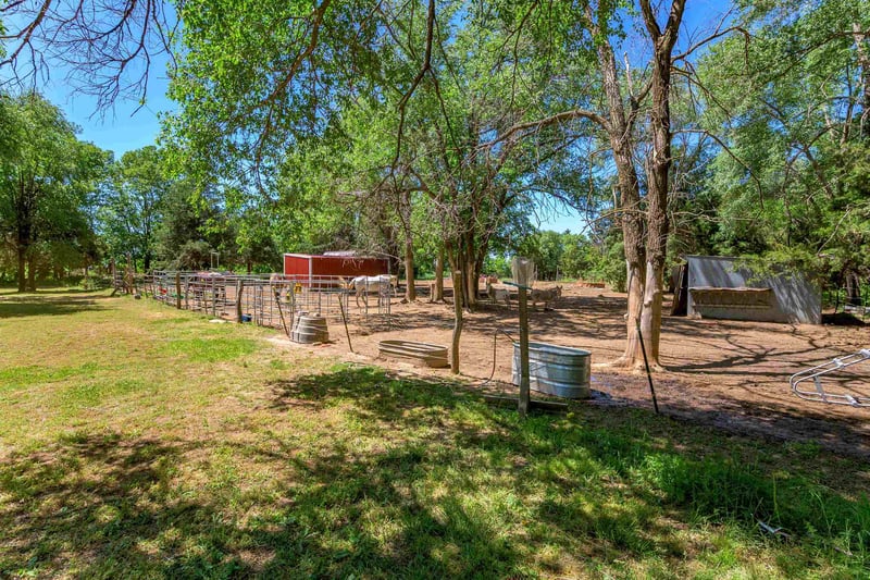 1403 N Webb Rd, Mulvane, KS 67110
