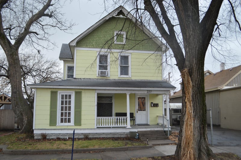 227 N Mathewson Ave, Wichita, KS 67214