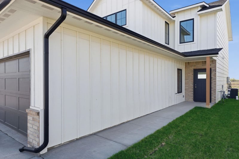 3619 Longleaf St, Wichita, KS 67205