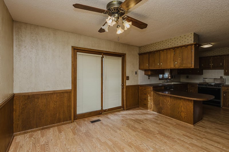 30320 W 61st, Mount Hope, KS 67108