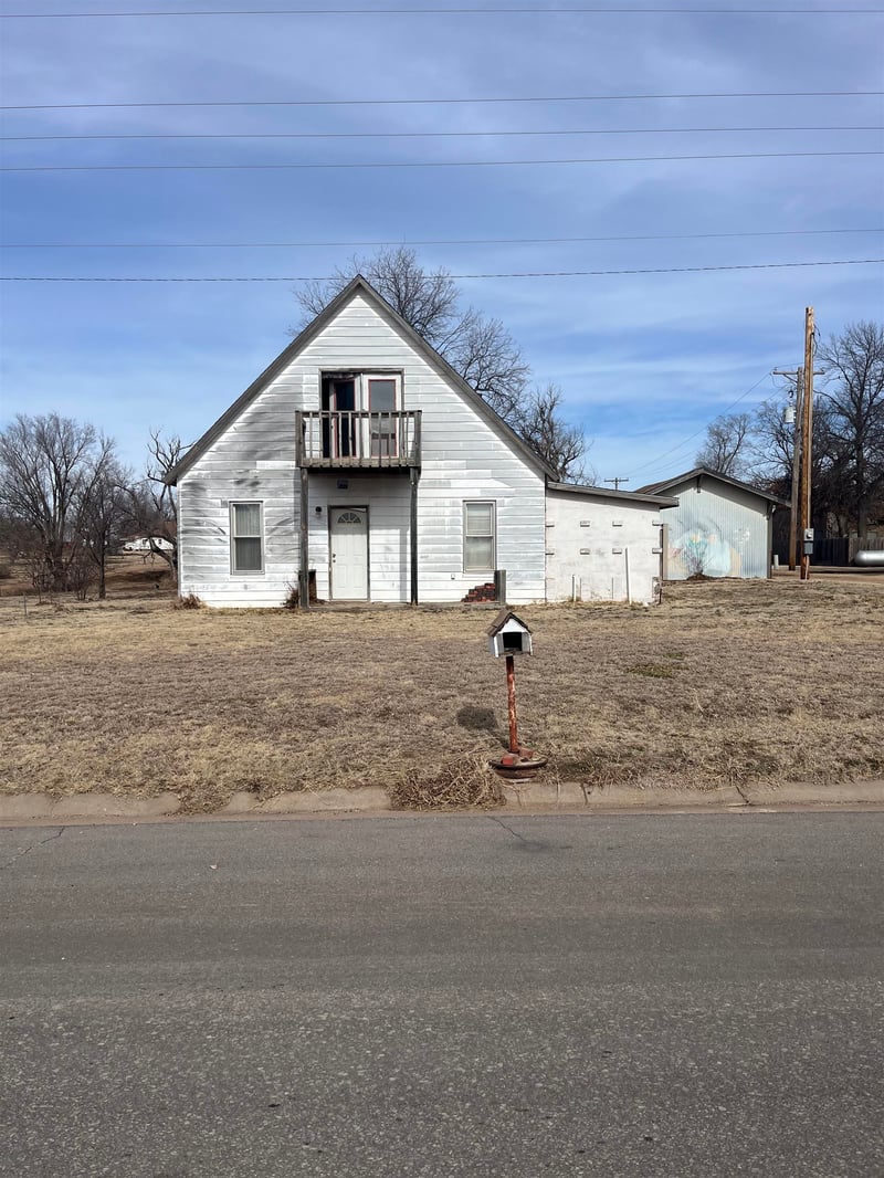 104 Central , Zenda, KS 67159