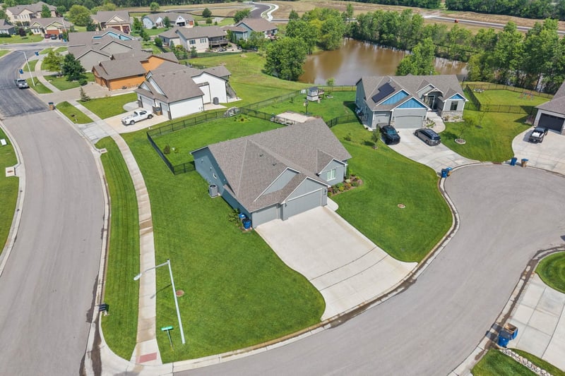 2245 S Nicole Cir, Andover, KS 67002