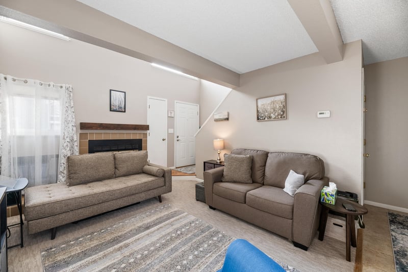 2021 N Broadmoor St Apt 402, Wichita, KS 67206