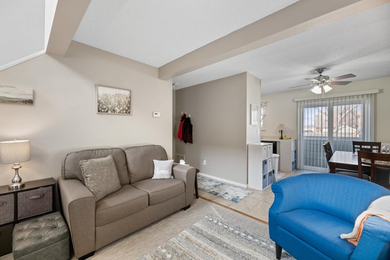 2021 N Broadmoor St Apt 402, Wichita, KS 67206