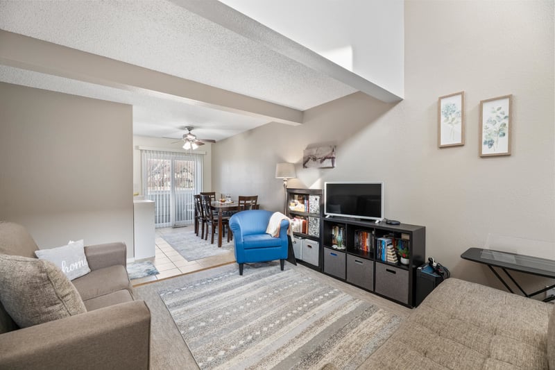2021 N Broadmoor St Apt 402, Wichita, KS 67206
