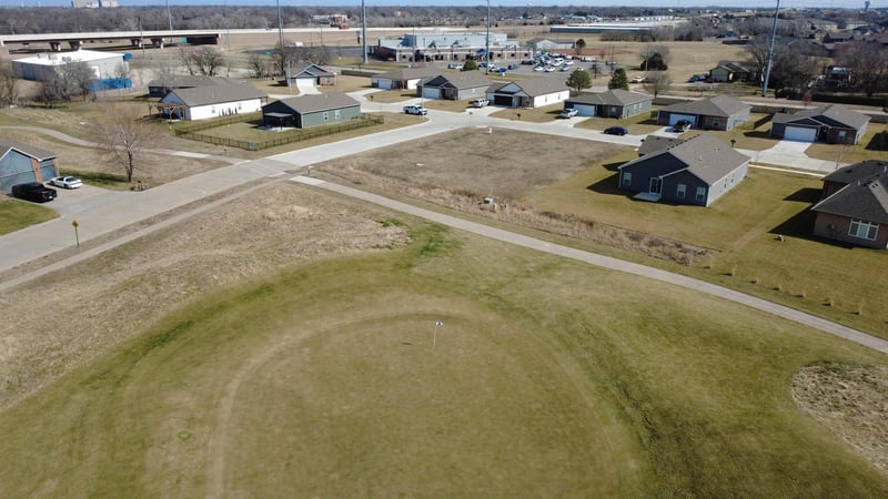 1701 Casey , Newton, KS 67114