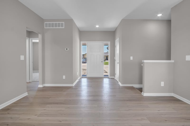 1316 Main St, Halstead, KS 67056
