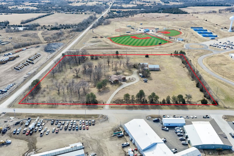 1231 E Kechi Rd, Towanda, KS 67144