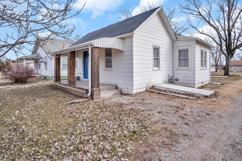 518 Cedar St, Marion, KS 66861