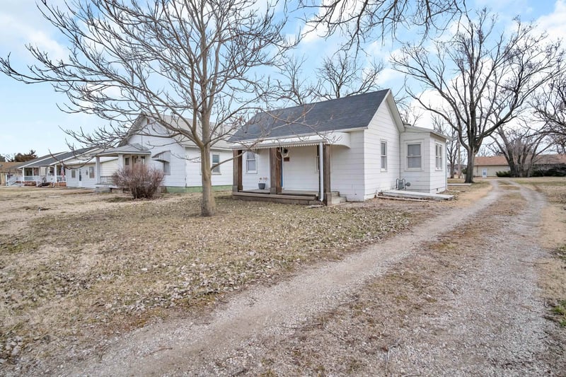 518 Cedar St, Marion, KS 66861