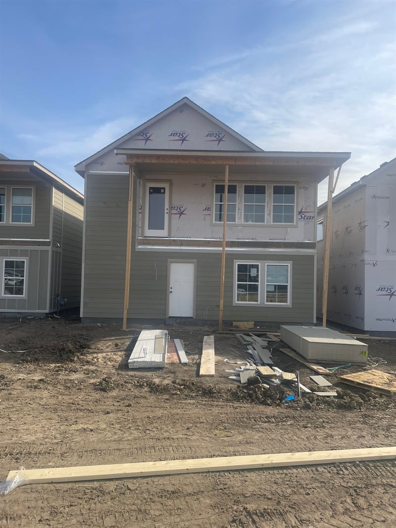 401 Douglas Ave, Andover, KS 67002