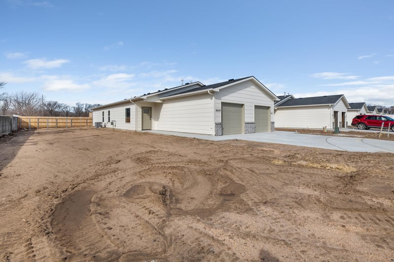 2453 Macarthur Ct, Wichita, KS 67217